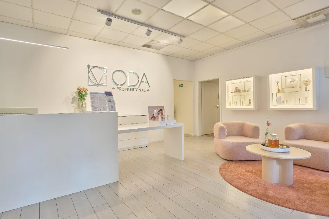 ODA klinikos registratūros erdvė